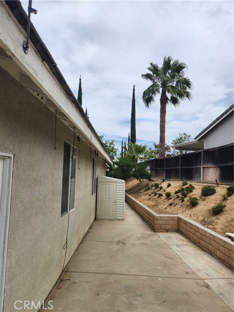 27547 Bunkerhill Drive, Corona CA: https://media.crmls.org/medias/43980231-ddd1-489a-b2ea-29d939ada393.jpg