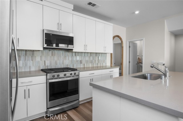 Detail Gallery Image 15 of 52 For 1206 W Cara, Anaheim,  CA 92805 - 2 Beds | 2/1 Baths