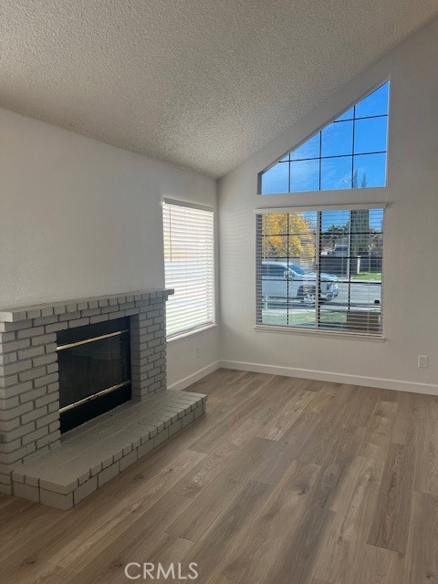 Detail Gallery Image 8 of 14 For 44147 Jamie Ct, Lancaster,  CA 93536 - 3 Beds | 2/1 Baths