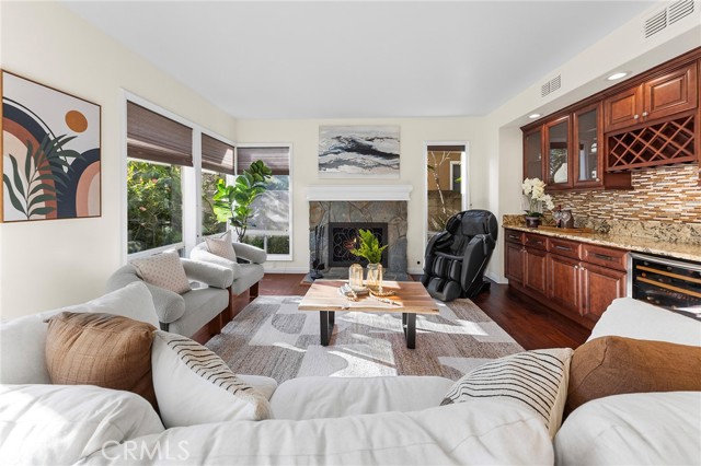 2712 N Roxbury Street, Orange CA: https://media.crmls.org/medias/439a31b4-9470-4cfe-92b9-f0dd615f2bca.jpg