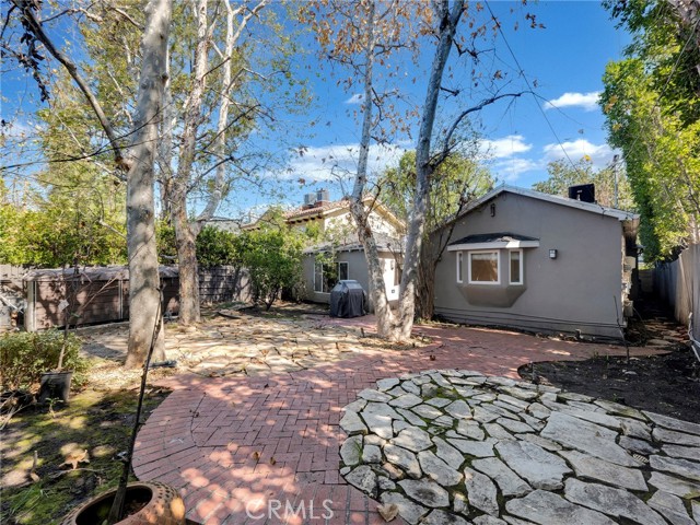 Detail Gallery Image 30 of 33 For 4231 Stern, Sherman Oaks,  CA 91423 - 4 Beds | 3 Baths