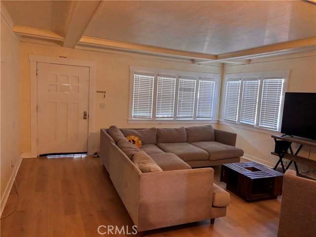 Detail Gallery Image 4 of 21 For 5440 Wadean Place, Oakland,  CA 94601 - 2 Beds | 1 Baths