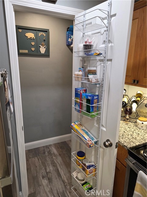 2300 Laguna Cir, #B, Concord CA: https://media.crmls.org/medias/439dee14-e5c4-42c6-be2a-8c675179a1d0.jpg