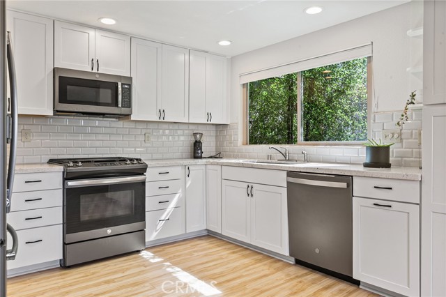 Detail Gallery Image 8 of 28 For 604 Mira Mar Ct, Grover Beach,  CA 93433 - 2 Beds | 2/1 Baths