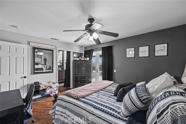 19151 Diplomat Avenue, Corona CA: https://media.crmls.org/medias/439eb737-2ac3-4bf3-895a-11a560c4119f.jpg