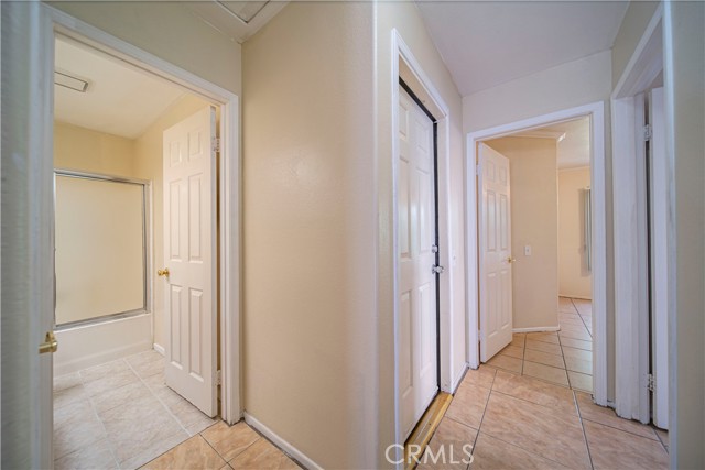 Detail Gallery Image 20 of 29 For 15512 Ventura Ln, Victorville,  CA 92394 - 3 Beds | 2 Baths