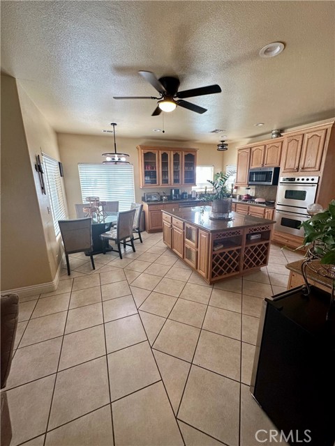 42500 20th Street West, Lancaster CA: https://media.crmls.org/medias/43a13a38-b6c0-4753-ab62-765a04e921f9.jpg