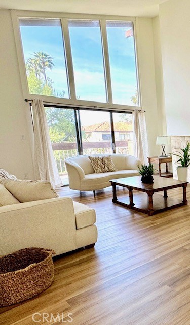Detail Gallery Image 3 of 6 For 2322 Palos Verdes Drive #202,  Palos Verdes Estates,  CA 90274 - 2 Beds | 2 Baths