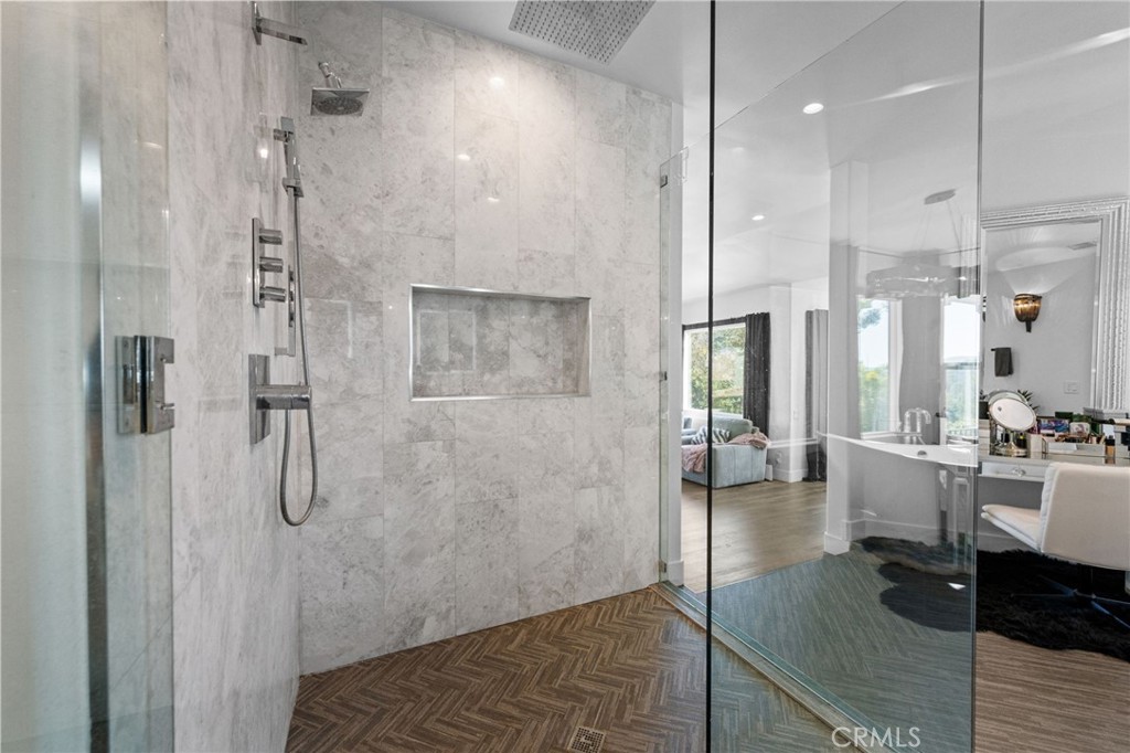 MLS #OC25238020 image #43