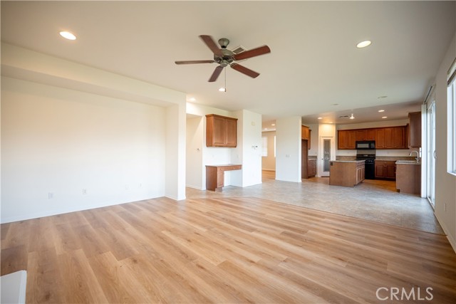 Image 7 of 28 For 1886 Spring White Rd