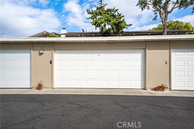 Oversize 2 car garage