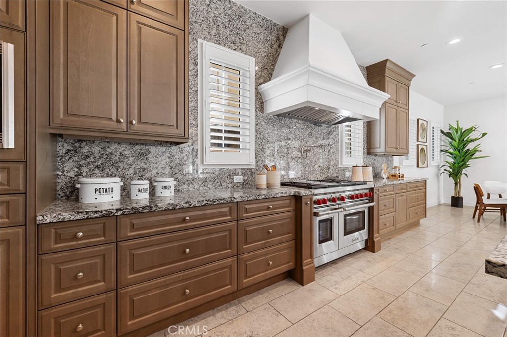 MLS #OC25277279 image #30