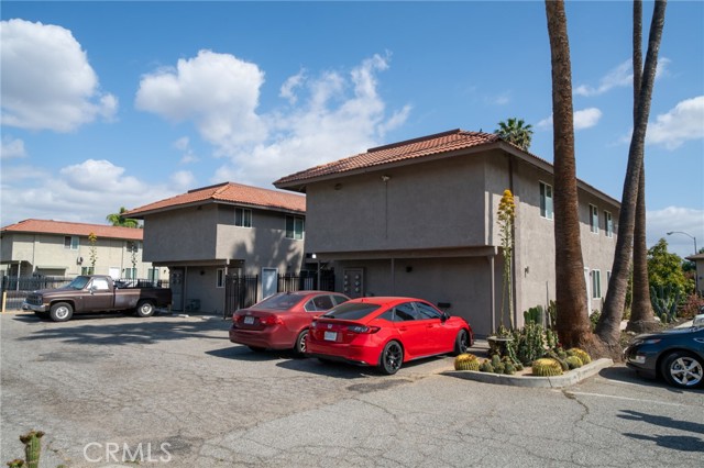 5746 Tilton Avenue, Jurupa Valley CA: https://media.crmls.org/medias/43a46e11-3e8b-4a17-a17f-65f43a0cfad9.jpg