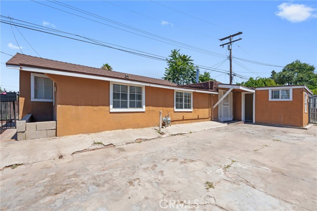 Detail Gallery Image 1 of 1 For 13610 S Vesta Ave, Compton,  CA 90222 - 4 Beds | 2 Baths