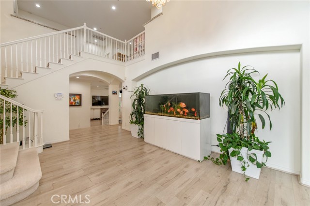 Detail Gallery Image 10 of 62 For 4954 Crestview Pl, Rancho Cucamonga,  CA 91701 - 6 Beds | 4/1 Baths