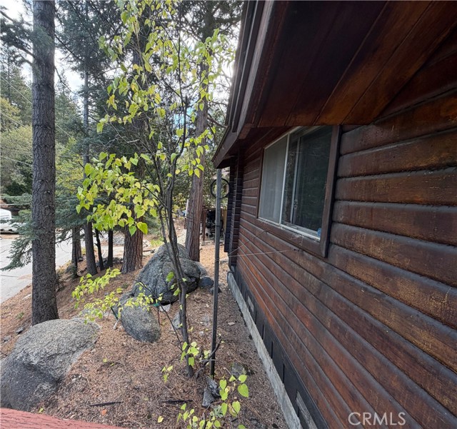 32145 Fern Drive, Running Springs, CA 92382