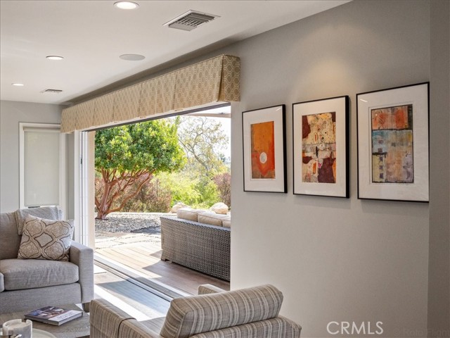 3744 Foothill Road, Santa Barbara CA: https://media.crmls.org/medias/43a6b592-dfc5-4f97-9b84-aceb23416417.jpg