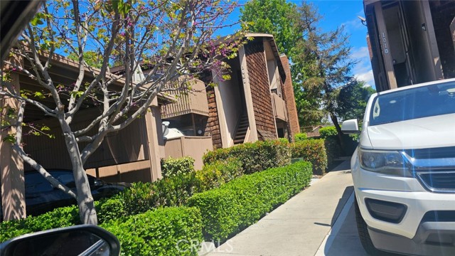 1008 Cabrillo Park, Santa Ana CA: https://media.crmls.org/medias/43a6d18f-1a31-4a14-bec7-5ae8afa39178.jpg