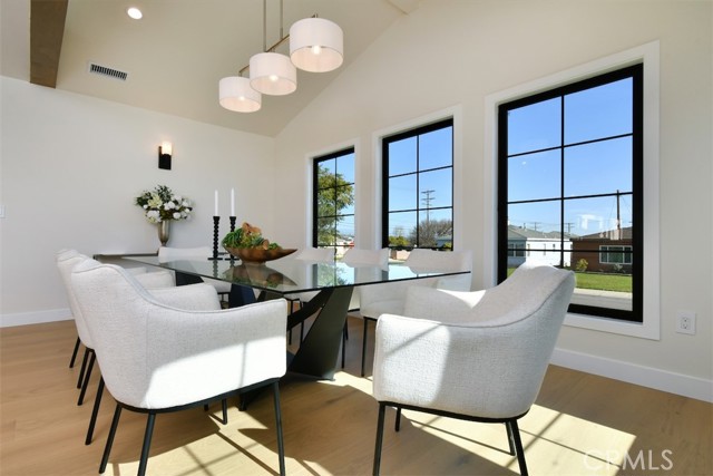 Detail Gallery Image 8 of 50 For 7907 Vicksburg, Los Angeles,  CA 90045 - 4 Beds | 3/1 Baths