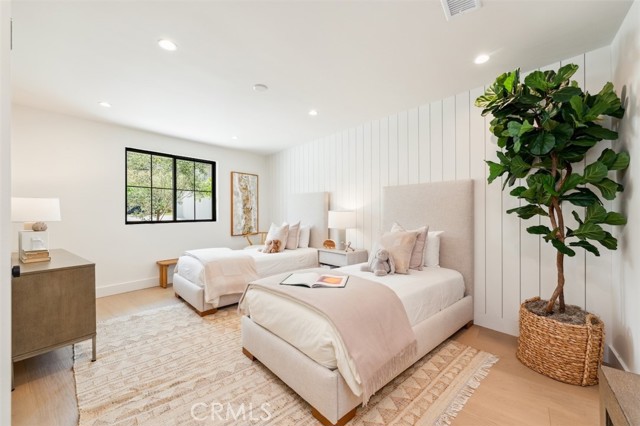 13817 Valley Vista Blvd, Sherman Oaks CA: https://media.crmls.org/medias/43a9eff6-cbdf-4190-852b-af5c1c191c1e.jpg