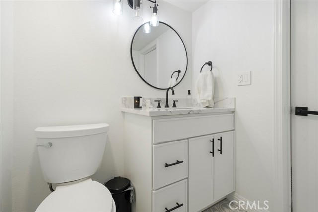 Detail Gallery Image 13 of 25 For 17730 Regency Cir, Bellflower,  CA 90706 - 3 Beds | 2 Baths