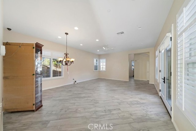 Detail Gallery Image 22 of 61 For 3094 Crystal Ridge Ln, Colton,  CA 92324 - 5 Beds | 5/1 Baths