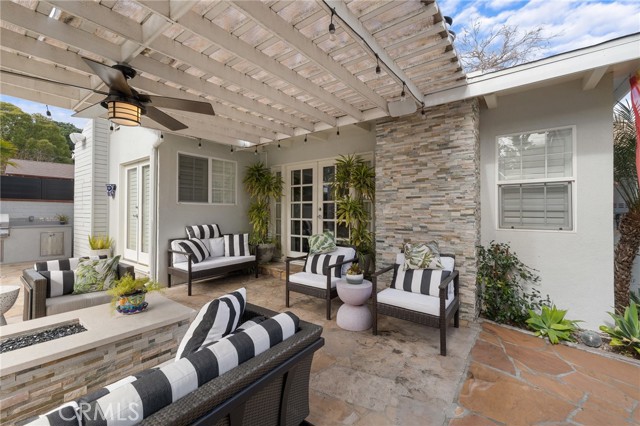 10340 Margate Street, North Hollywood CA: https://media.crmls.org/medias/43aad874-1137-49f5-9fc3-536a2fcc6f89.jpg