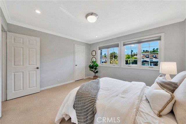 25941 Sheriff Road, Laguna Hills CA: https://media.crmls.org/medias/43aadf09-2e88-4be3-9ce2-4b567d309767.jpg