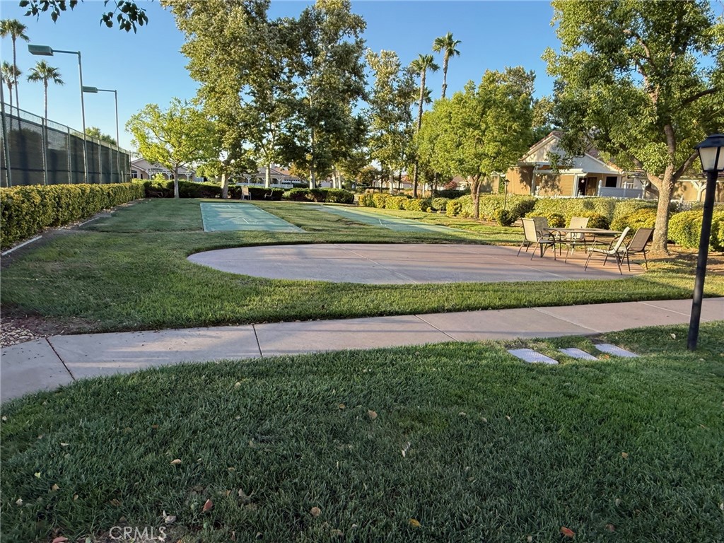 https://media.crmls.org/medias/43aaedda-85b5-4690-a4d9-9a34e997d478.jpg?preset=X-Large