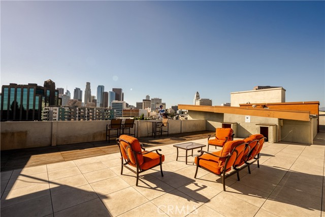100 South Alameda Street, 364 photo 17