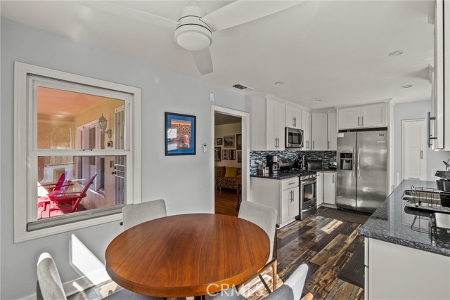 Detail Gallery Image 19 of 53 For 225 W 12th St, Chico,  CA 95928 - 3 Beds | 3 Baths