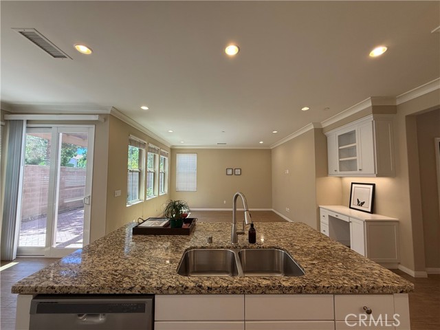 Detail Gallery Image 17 of 50 For 22 Oakfield, Irvine,  CA 92620 - 3 Beds | 2/1 Baths