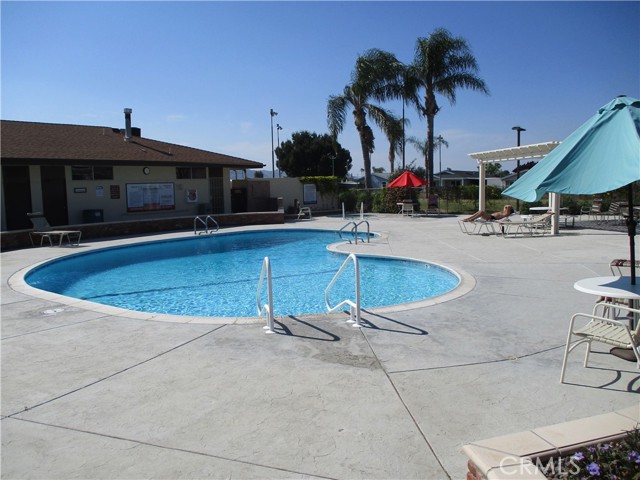 Detail Gallery Image 12 of 15 For 873 S Palm Ave, Hemet,  CA 92543 - 2 Beds | 2 Baths