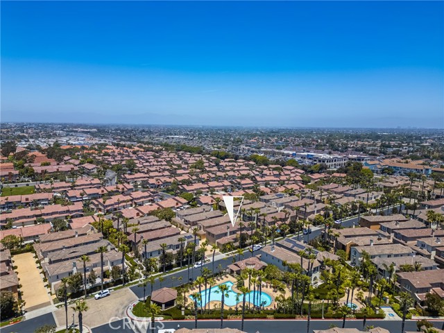 21270 Elda Cir, Huntington Beach CA: https://media.crmls.org/medias/43ab6618-6844-46dc-8c73-f04fafc22aed.jpg
