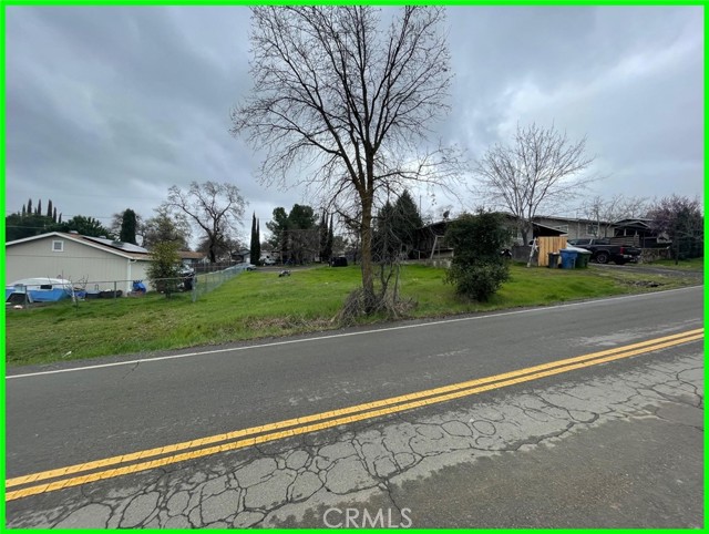 Detail Gallery Image 3 of 10 For 15940 Davis Ave, Clearlake,  CA 95422 - – Beds | – Baths