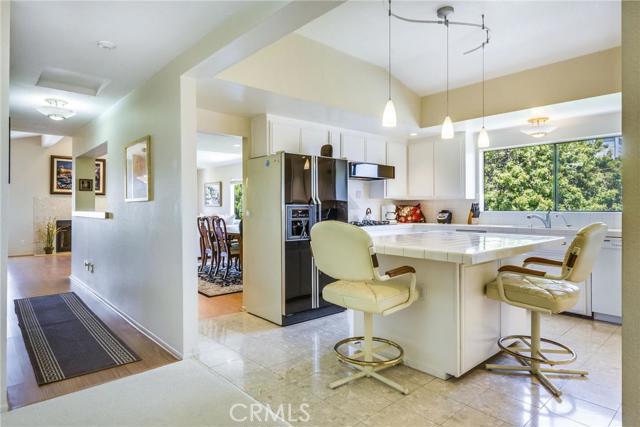 220 Helberta Avenue, Redondo Beach, California 90277, 4 Bedrooms Bedrooms, ,3 BathroomsBathrooms,Residential,Sold,Helberta,PV16158367