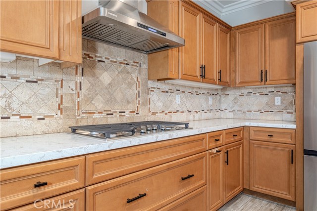 Detail Gallery Image 15 of 70 For 18571 Amalia, Huntington Beach,  CA 92648 - 5 Beds | 4/1 Baths