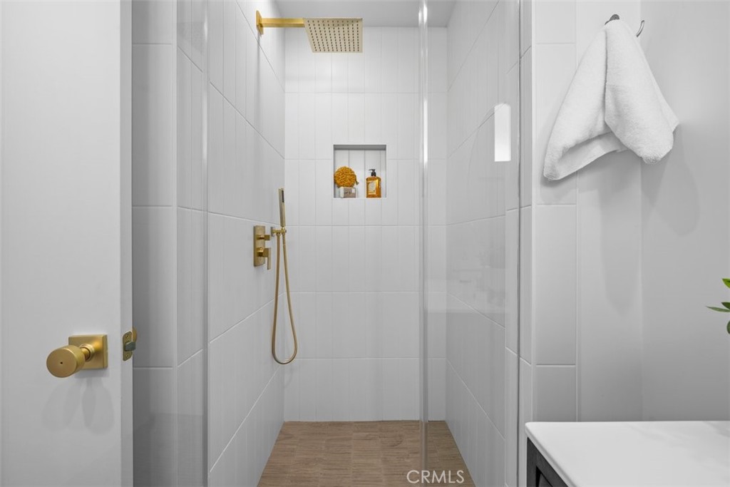 https://media.crmls.org/medias/43ad7e3d-2e01-46ee-ad38-f6ea86becac8.jpg?preset=X-Large