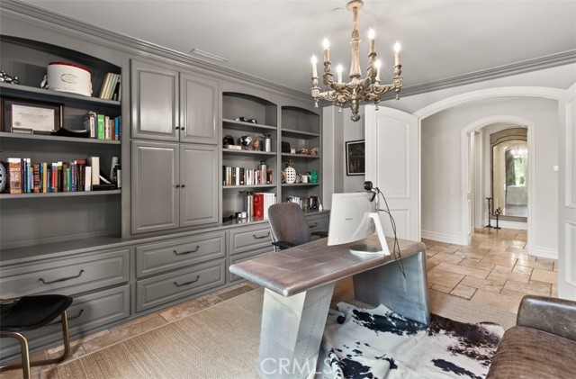 Detail Gallery Image 18 of 52 For 6 Windemere Ct, Newport Coast,  CA 92657 - 5 Beds | 4/1 Baths