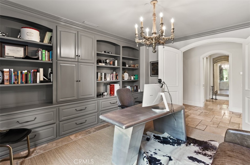 MLS #OC25272697 image #17