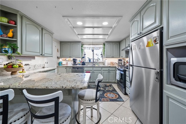 3052 E Avenue S4, Palmdale CA: https://media.crmls.org/medias/43ae2279-667a-447d-b374-c762aa3b54f3.jpg