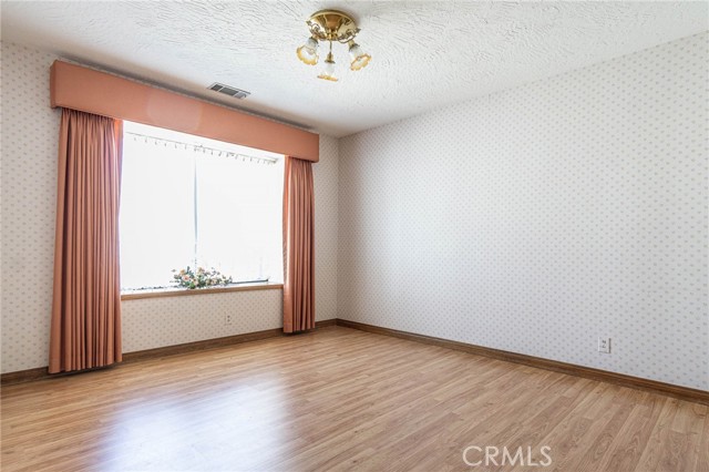 Detail Gallery Image 35 of 75 For 7040 Kenyon Ave, Hesperia,  CA 92345 - 3 Beds | 2/1 Baths