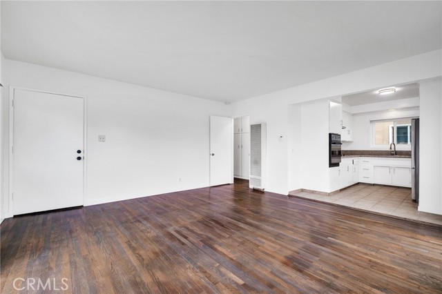 Detail Gallery Image 3 of 24 For 3706 Redondo Beach a,  Torrance,  CA 90504 - 2 Beds | 1 Baths