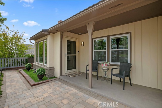 3348 Burritt Way, La Crescenta CA: https://media.crmls.org/medias/43af5f11-0069-48dd-8ca1-46d57a4034a4.jpg