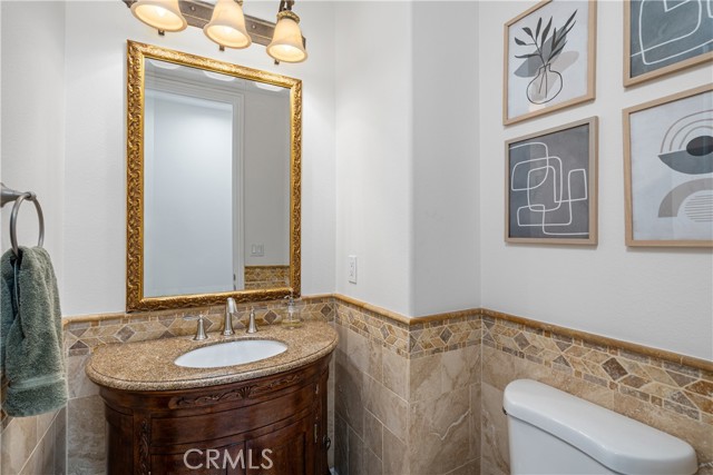 Detail Gallery Image 11 of 41 For 5492 Calarosa Ranch, Camarillo,  CA 93012 - 5 Beds | 5/1 Baths