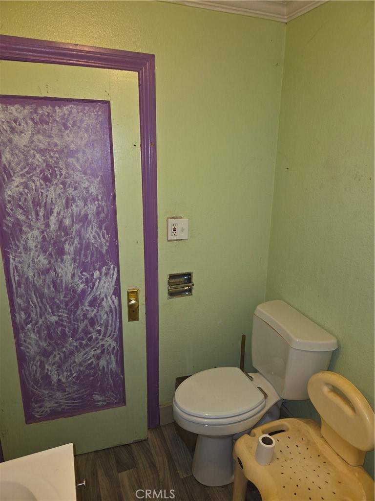 https://media.crmls.org/medias/43afd62c-d46d-4bc2-80b5-3edb58cb56e7.jpg?preset=X-Large