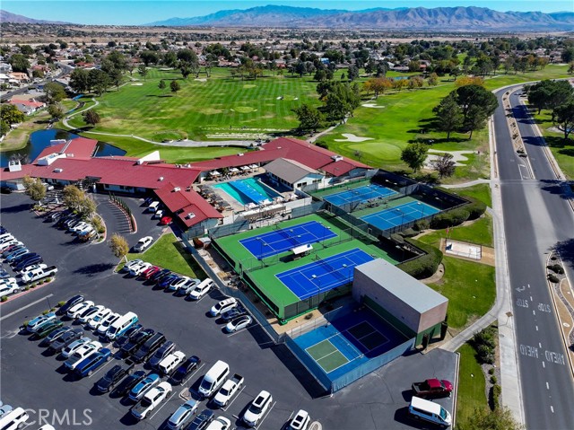 13550 Pyramid, Victorville CA: https://media.crmls.org/medias/43b05960-9c56-471c-bc80-bac7d6bd60d3.jpg