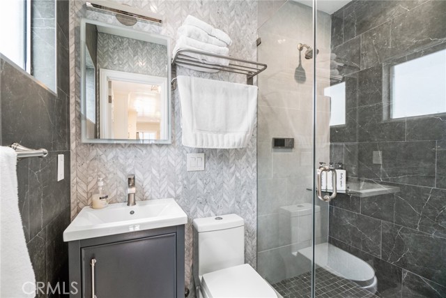 Detail Gallery Image 24 of 45 For 1742 Dixon St, Redondo Beach,  CA 90278 - 3 Beds | 2 Baths