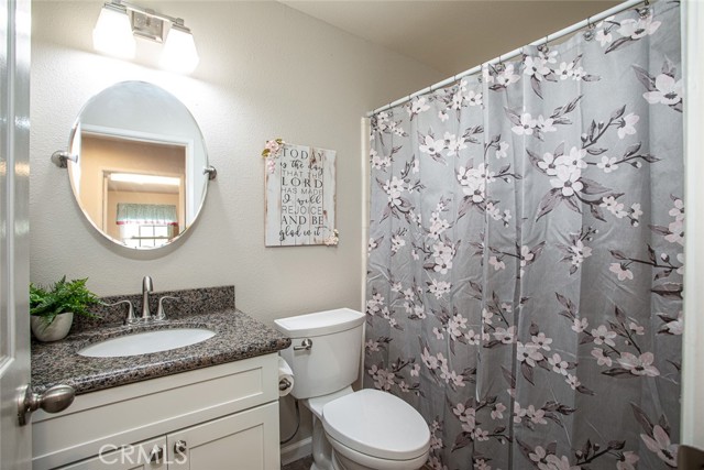 Detail Gallery Image 18 of 38 For 4470 Sapphire Ln, Oceanside,  CA 92056 - 2 Beds | 2 Baths