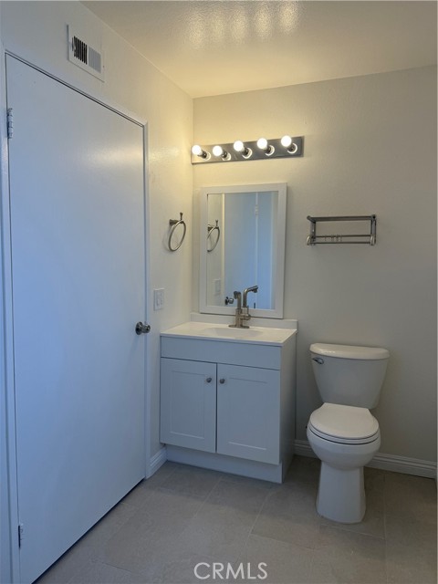 Detail Gallery Image 9 of 15 For 1604 S Gladys #C,  San Gabriel,  CA 91766 - 2 Beds | 1 Baths